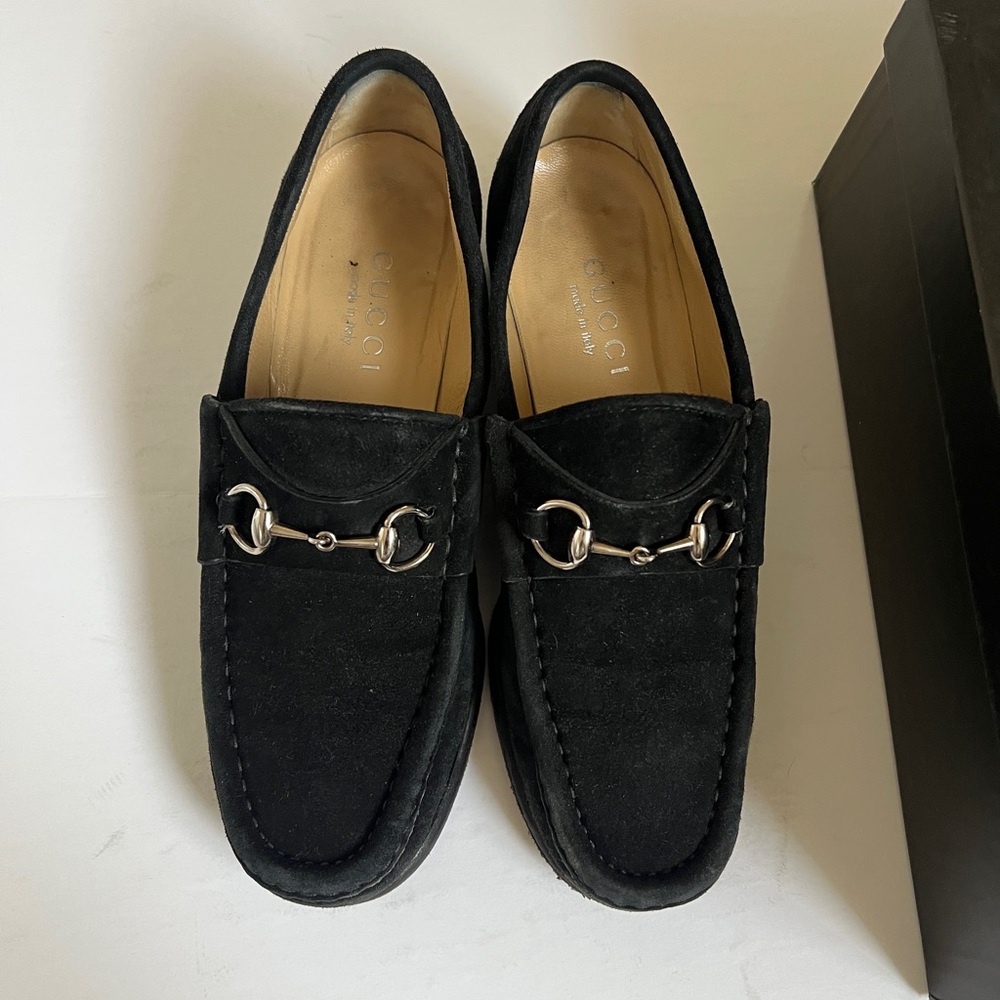 Gucci women’s Black Suede Horsebit Slip-On Loafers size 6